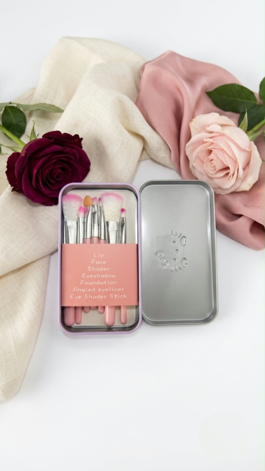 Hello Kitty Makeup Brush Set – Cute Soft Face & Eye Makeup Brushes